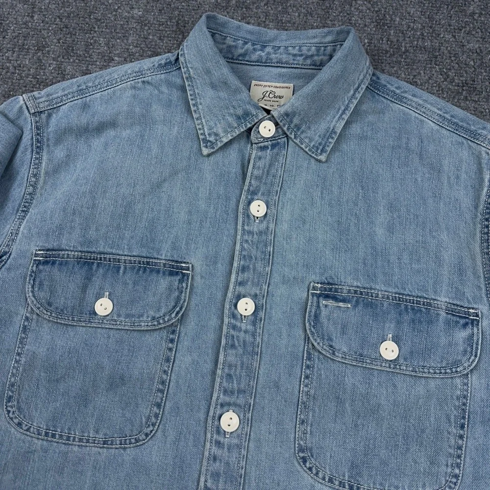 J.Crew Midweight Denim Workshirt Mens Small Light Wash Long Sleeve Utility BT744